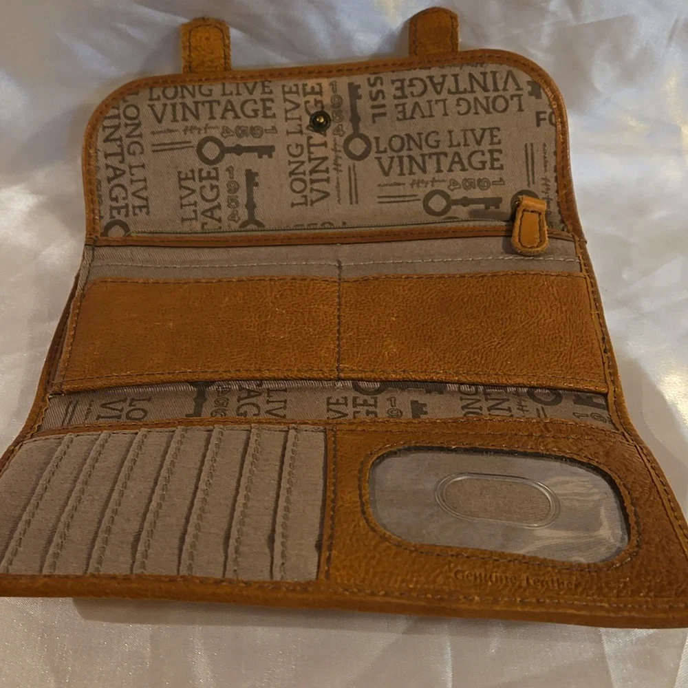 Fossil Brown Leather Wallet - Picture 4 of 7